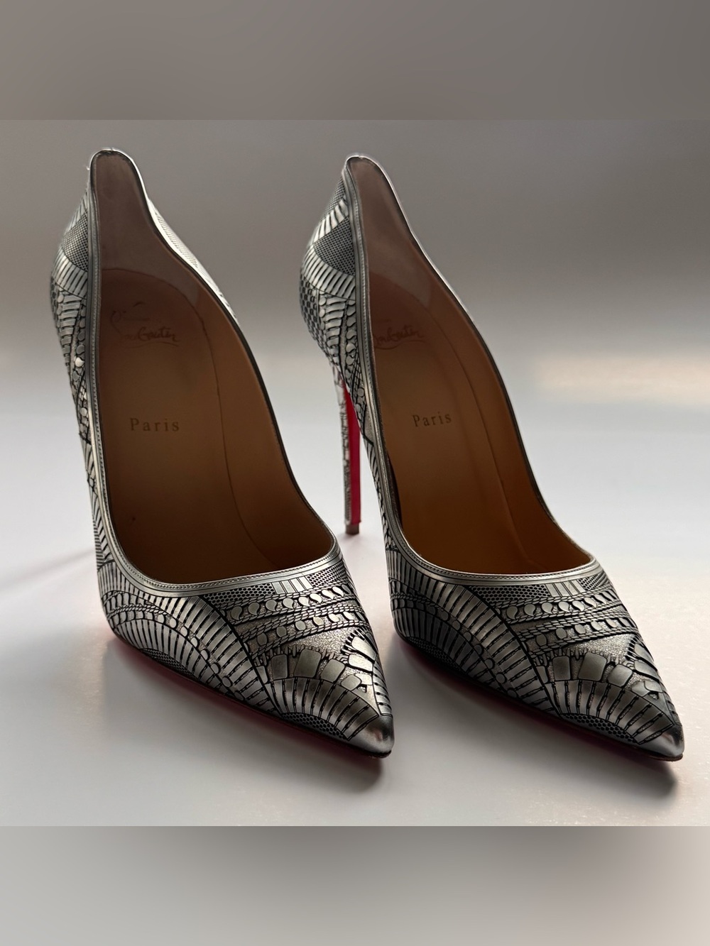 Christian Louboutin Kristali 100 Silver Pumps Size 41 w/ Box Dust Bags